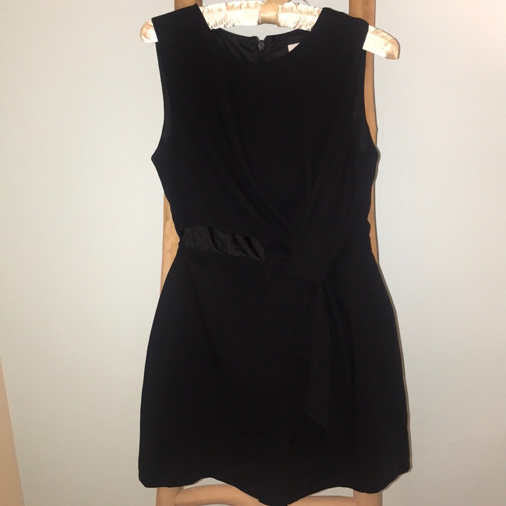 Short jumpsuit